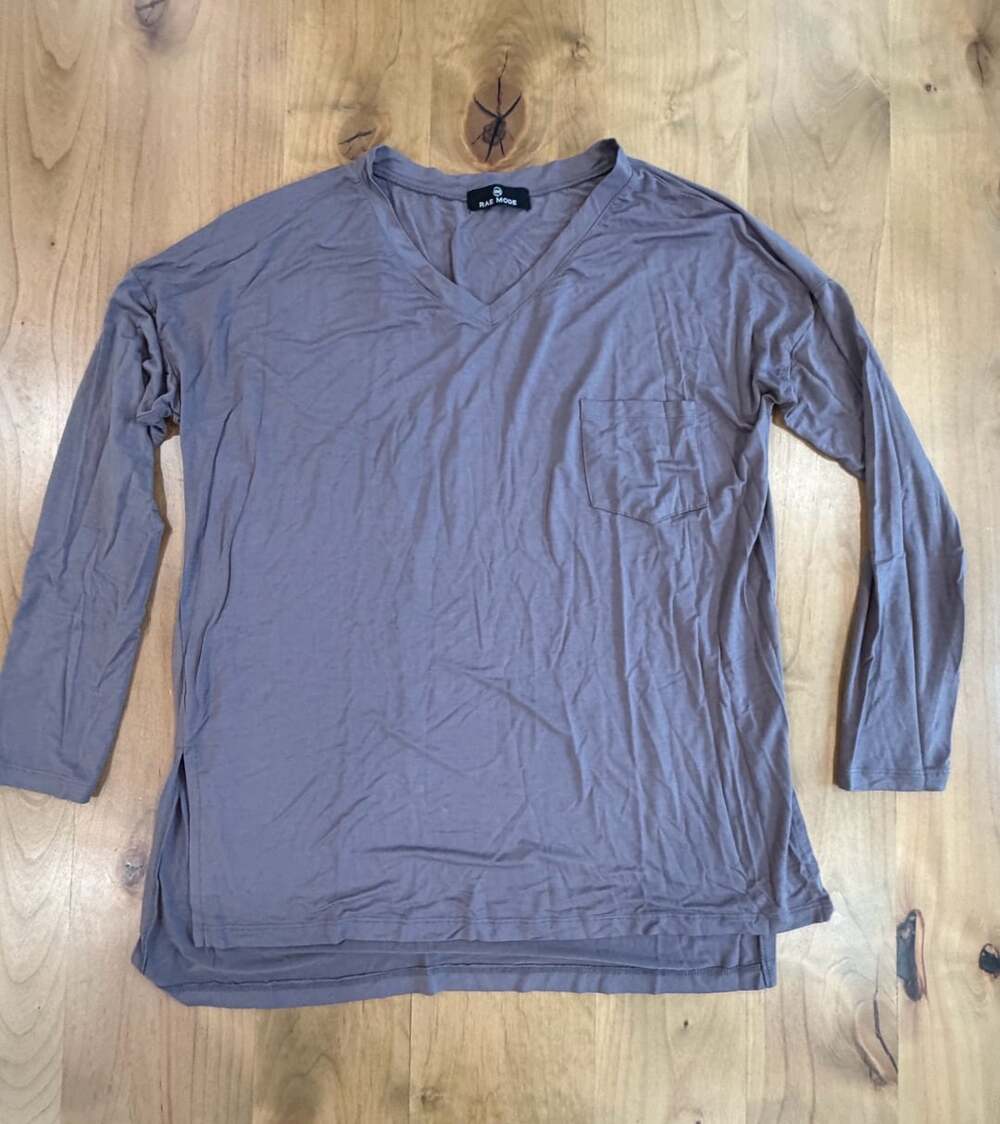 Rae Mode V-Neck Long Sleeve Pocket Tee Top Style T9536 Medium
